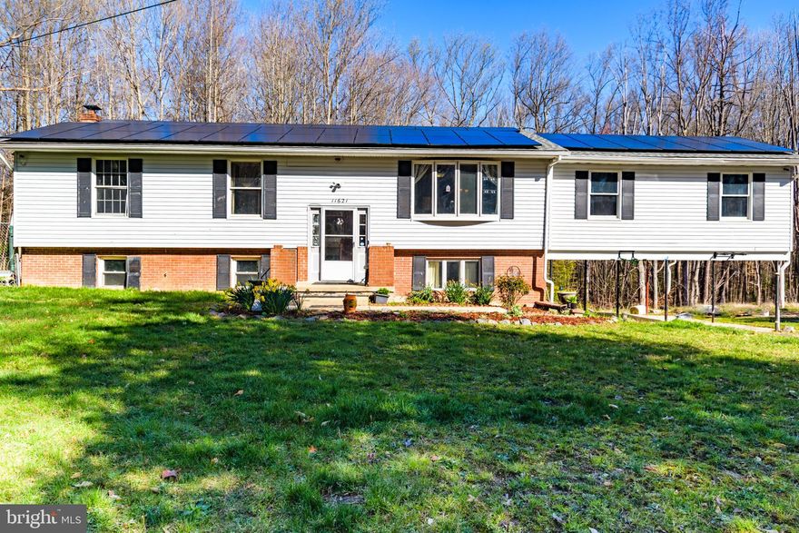 This cozy split foyer is nestled on 2 acres, the ideal spot for those seeking both space and privacy. The home is move in ready and comes equipped with 3 bed rooms and 2.5 baths in an amazing floor plan. It has a renovated kitchen with concrete designed counter tops and stainless steel appliances. New roof installed in 2019 with solar and a new well dug this year. Outside is the perfect yard to host with an inground pool and lots of space.
This home is just off of 301 with easy access to Baltimore and Washington DC. 5 minutes from Marlton Plaza and just a few minutes from Osborne shopping center.