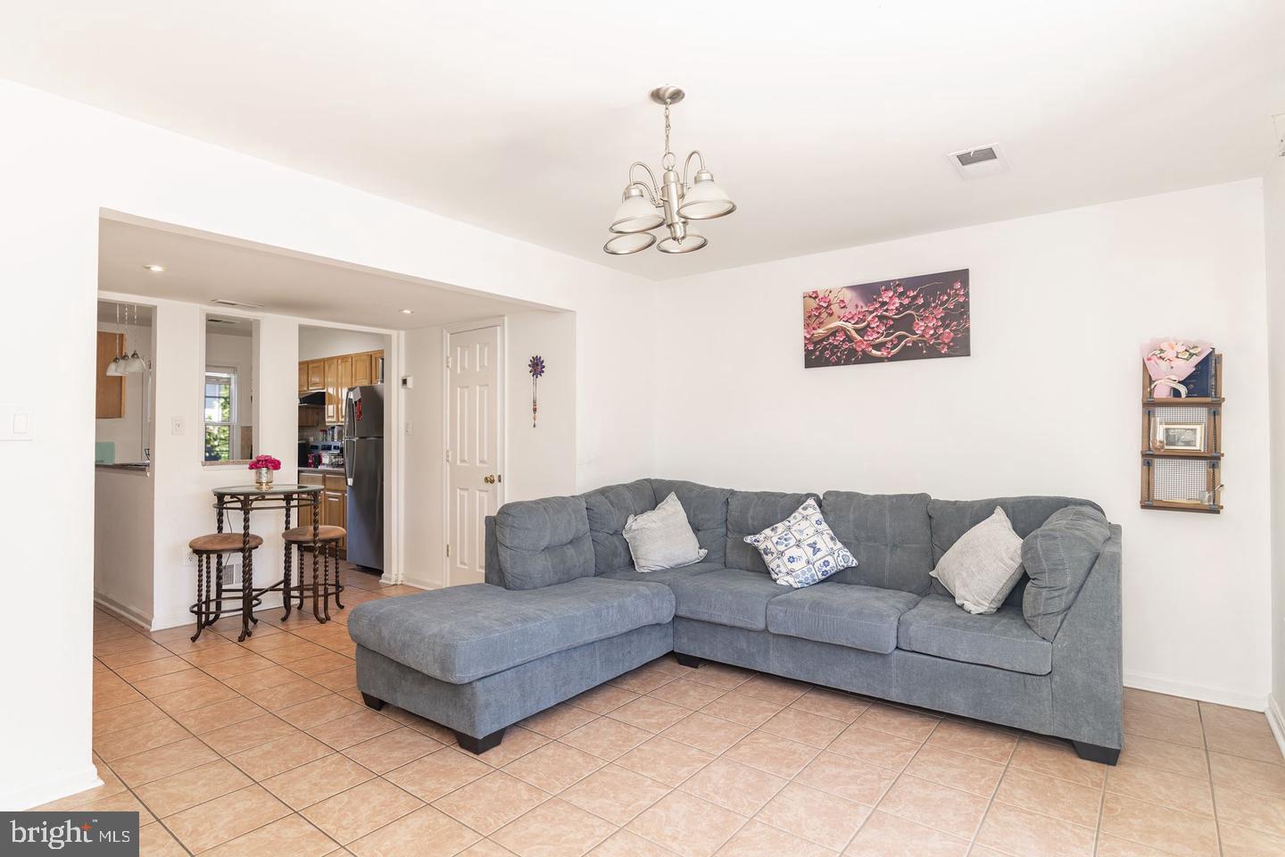 7507 BOSBURY COURT