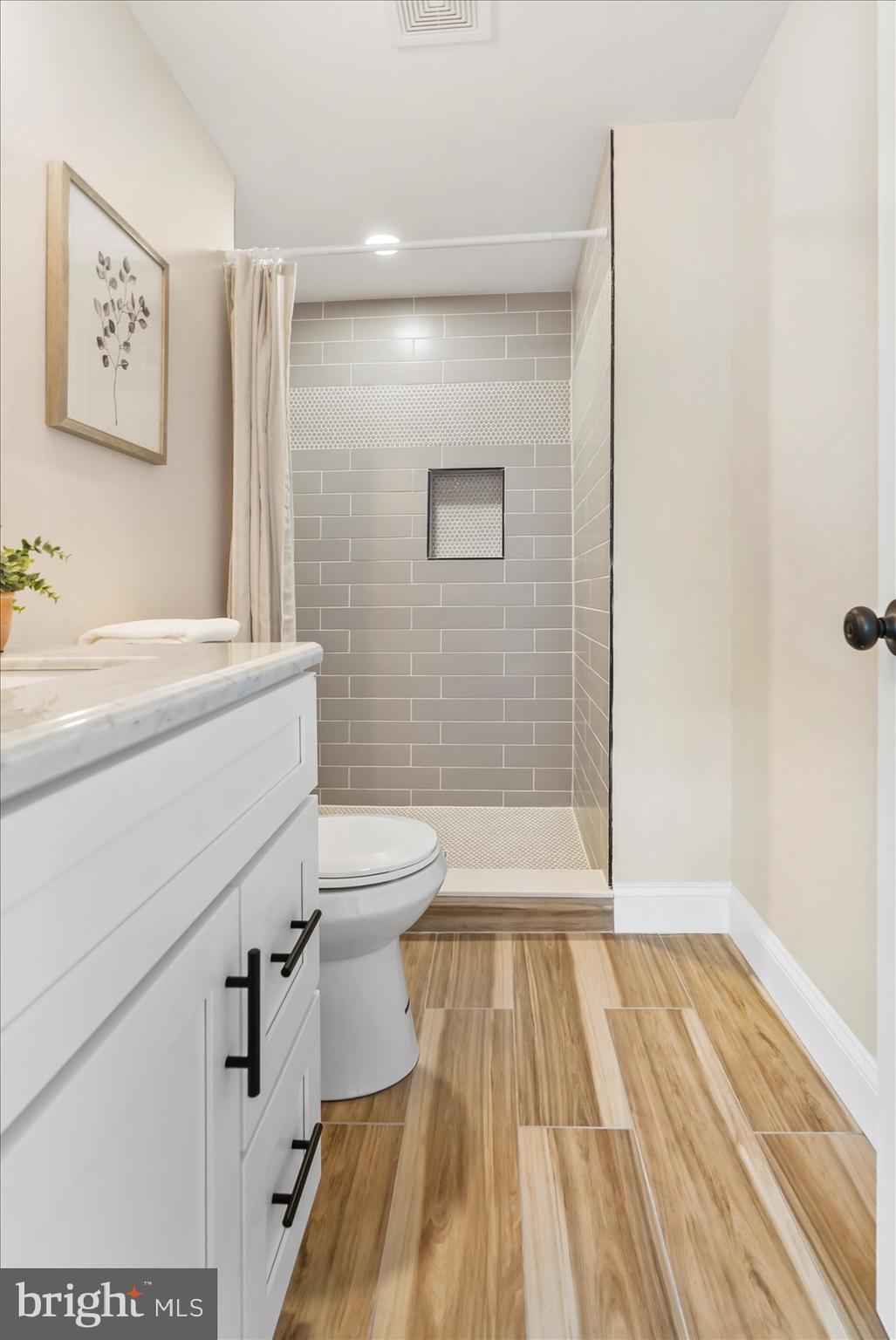 MAYS CHAPEL VILLAGE - Residential