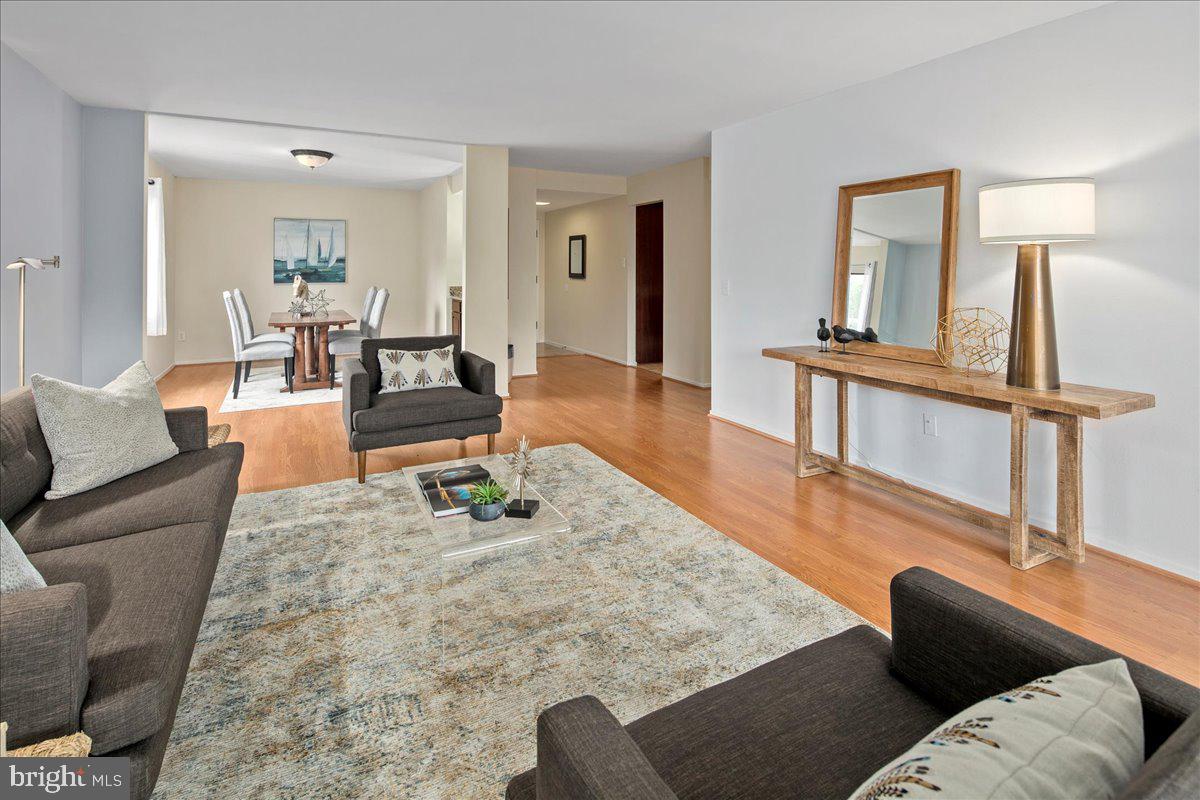 ALEXANDRIA KNOLLS - Residential