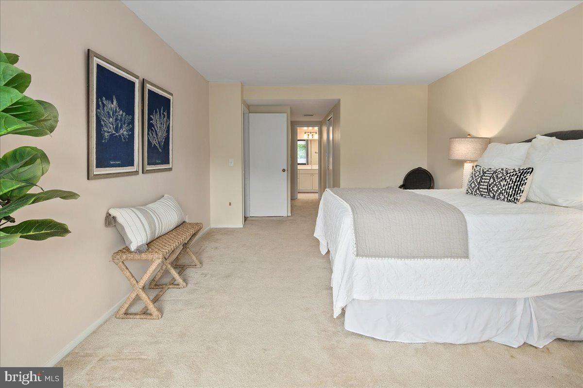 ALEXANDRIA KNOLLS - Residential