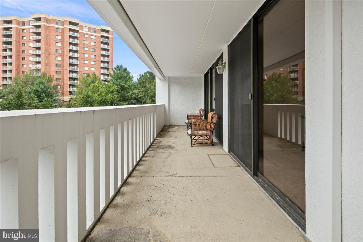 ALEXANDRIA KNOLLS - Residential