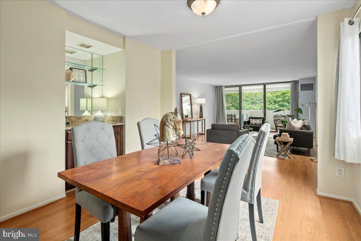 ALEXANDRIA KNOLLS - Residential