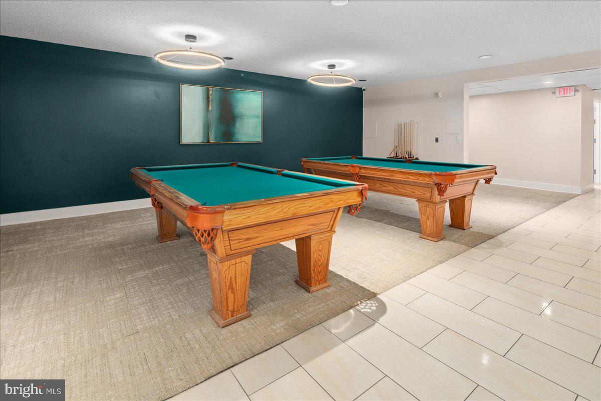 ALEXANDRIA KNOLLS - Residential