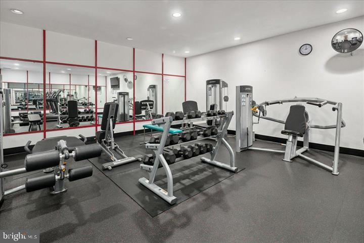 ALEXANDRIA KNOLLS - Residential