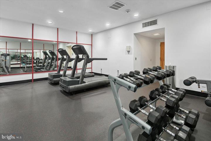 ALEXANDRIA KNOLLS - Residential