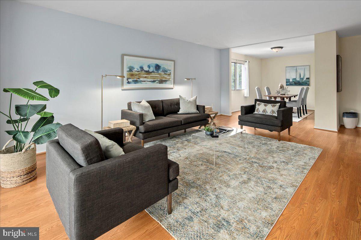 ALEXANDRIA KNOLLS - Residential