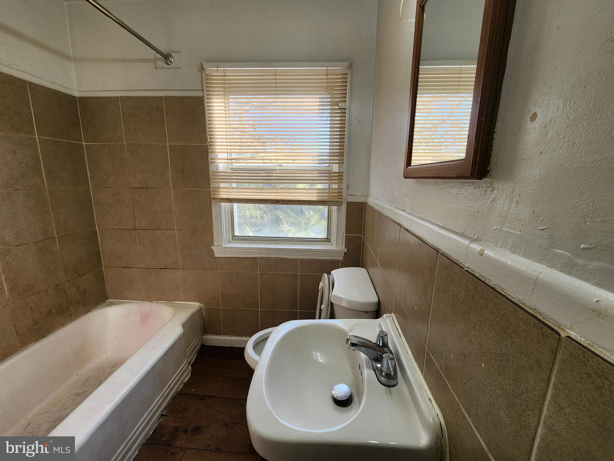 LUCILLE PARK - Residential