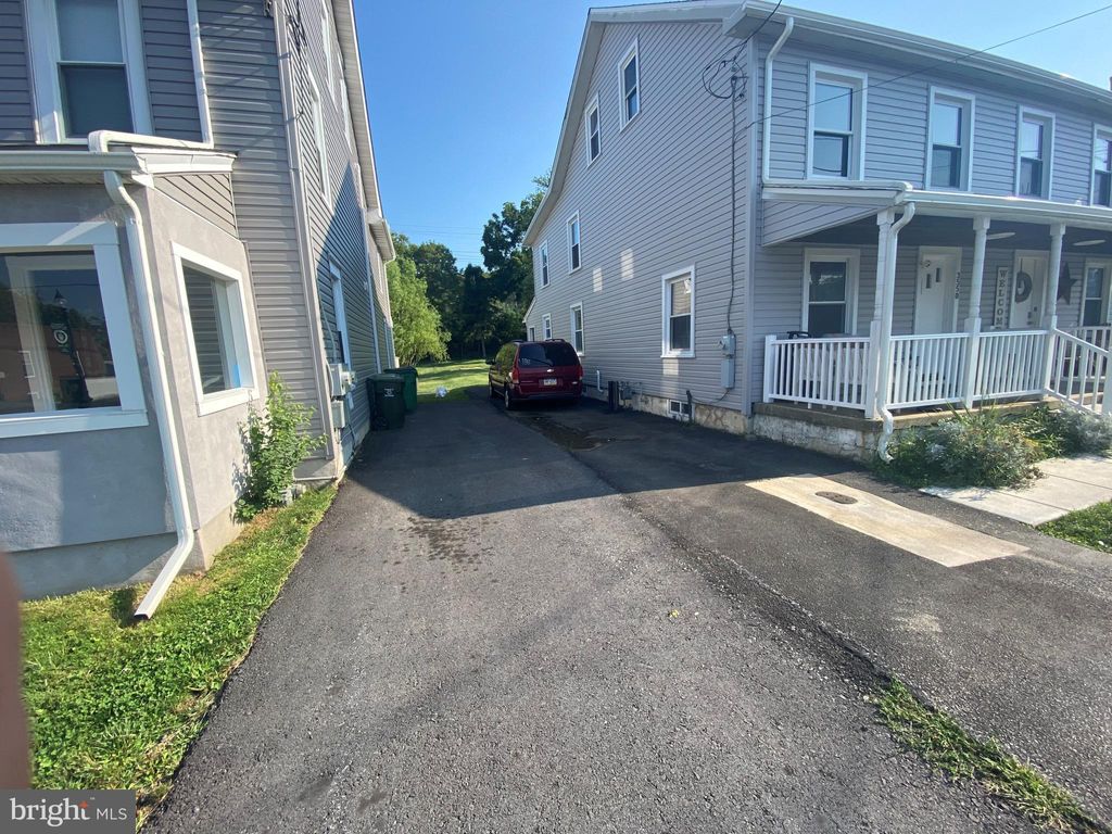 Photo of 3546 Lincoln Highway, THORNDALE, PA 19372 (MLS # PACT2112734)