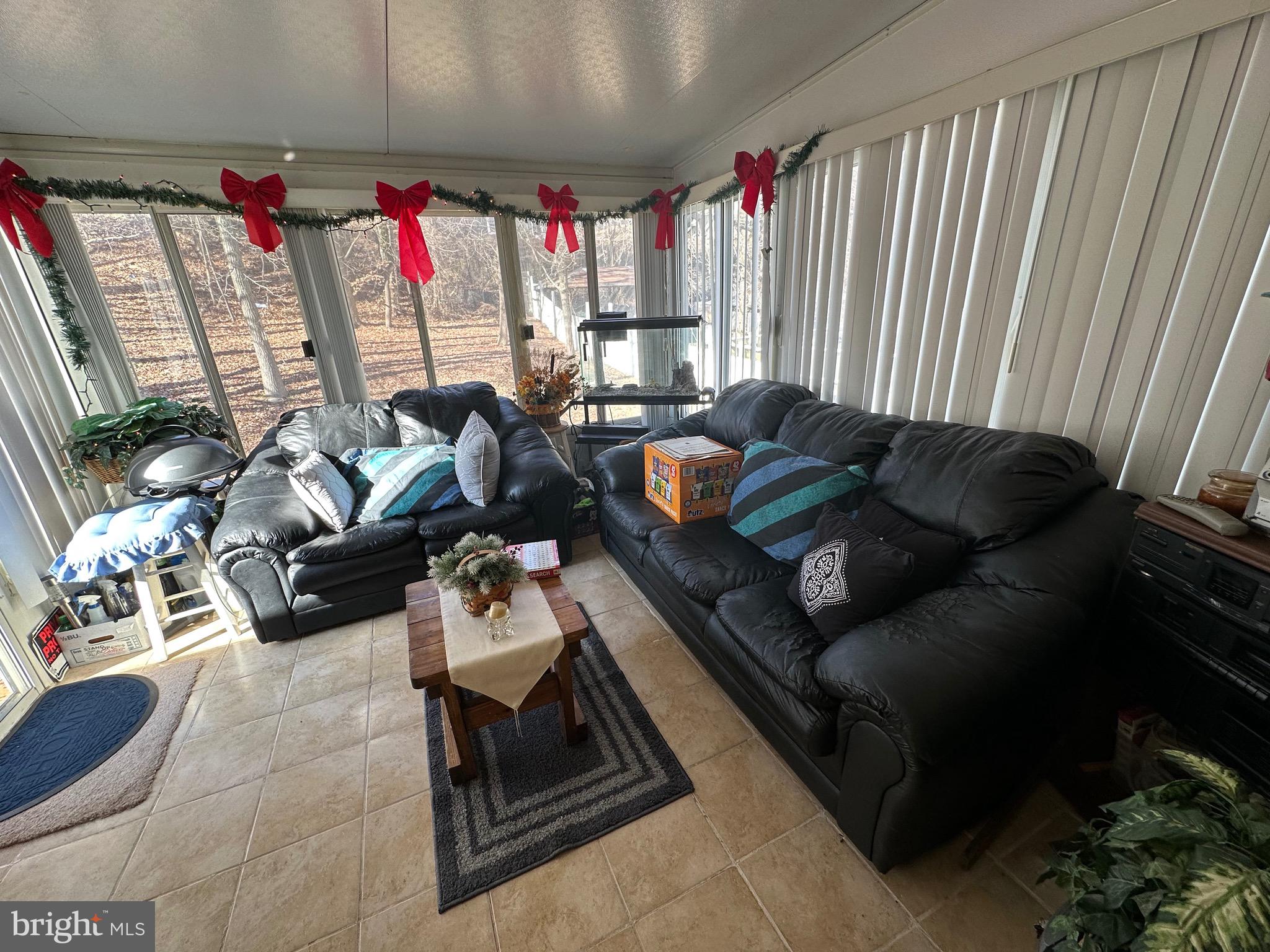 HILLCREST HEIGHTS - Residential