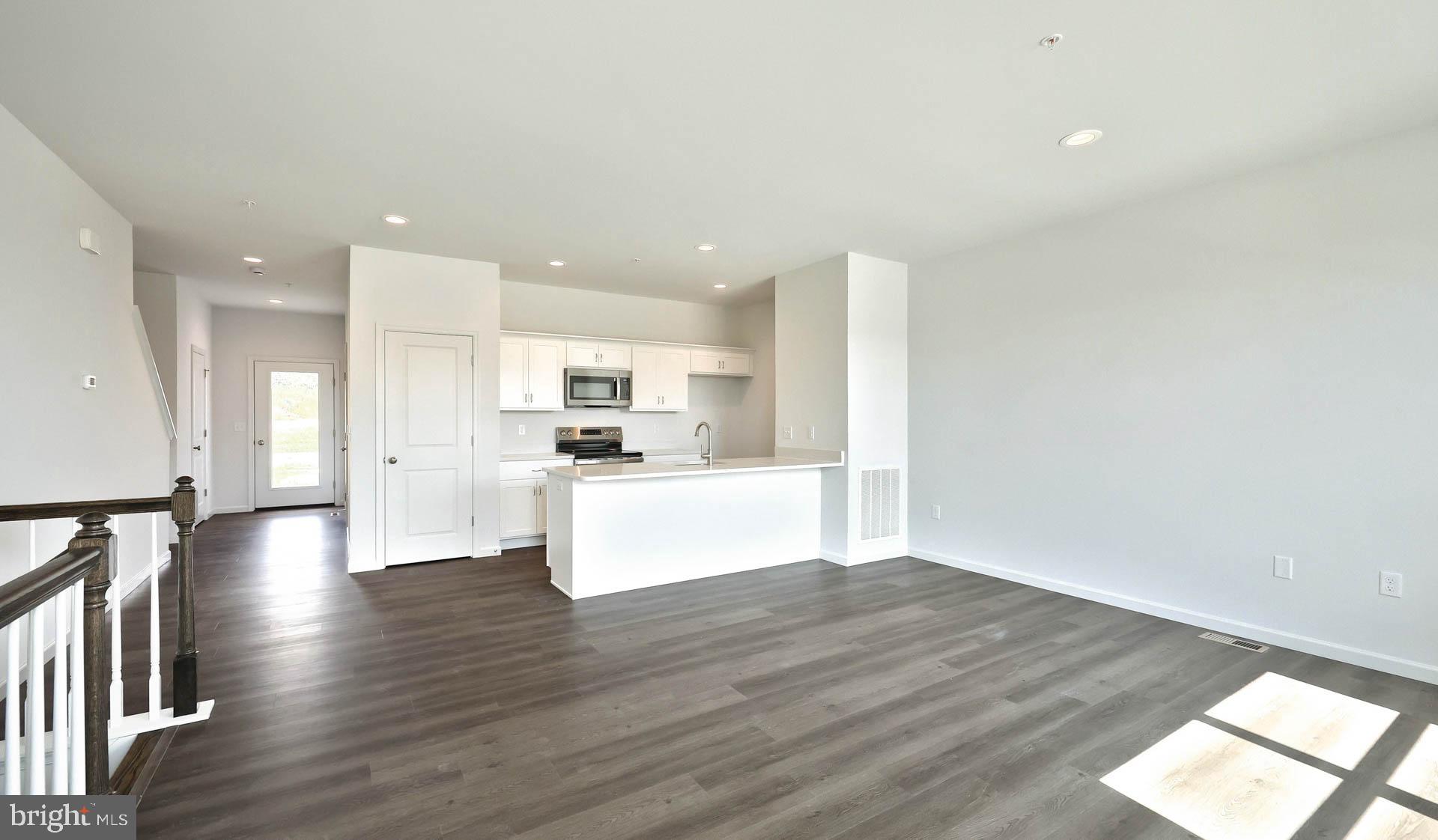 MERIDIAN HEIGHTS - Residential