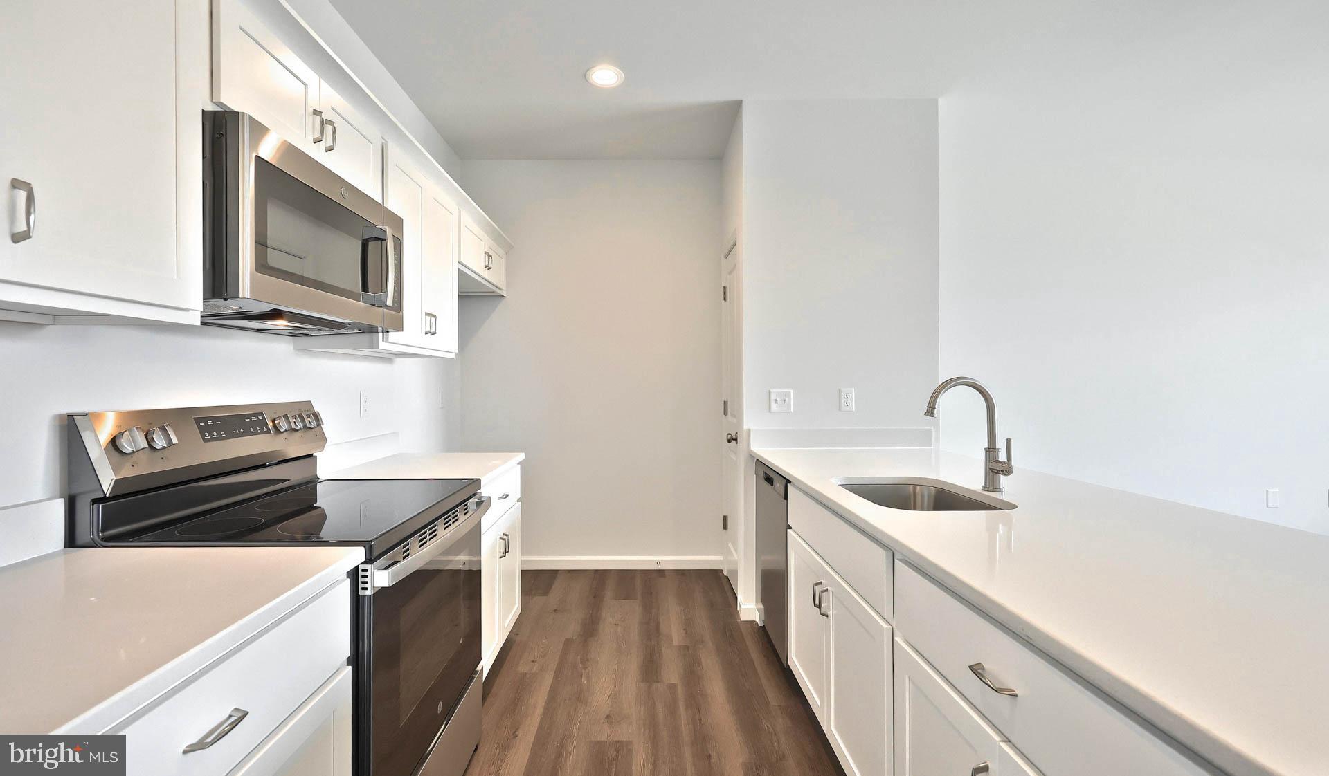 MERIDIAN HEIGHTS - Residential