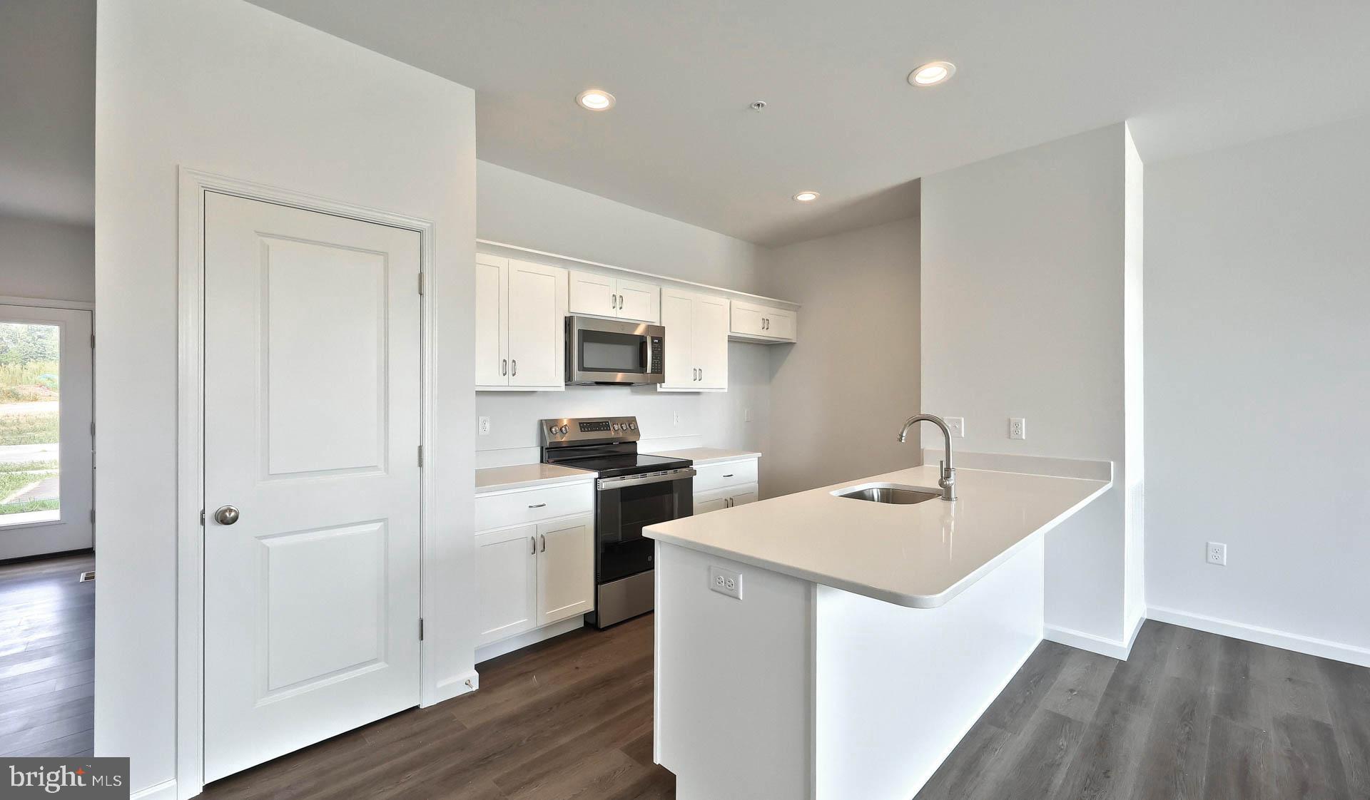 MERIDIAN HEIGHTS - Residential