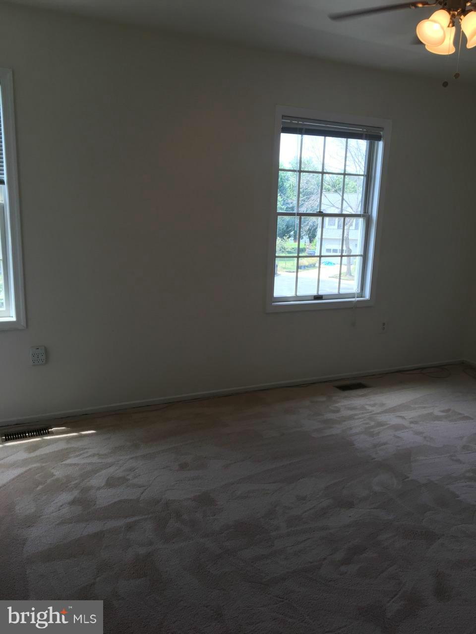 ST CHARLES SUB - HAMPSHIRE - Residential