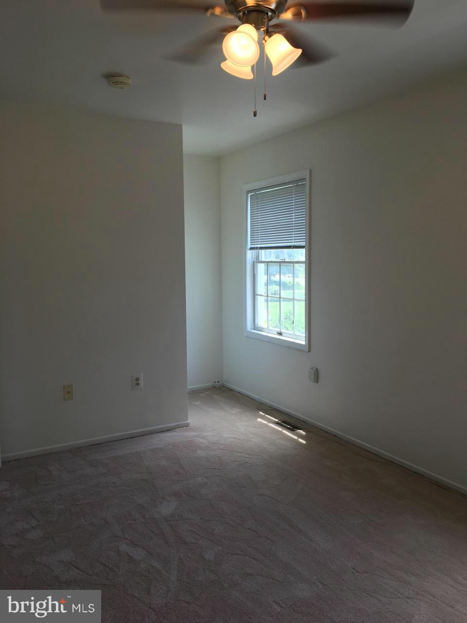 ST CHARLES SUB - HAMPSHIRE - Residential