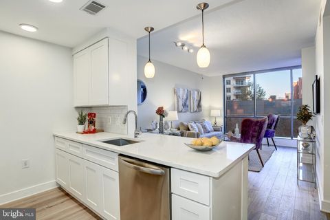 2001 15TH STREET N 223 ARLINGTON VA 22201