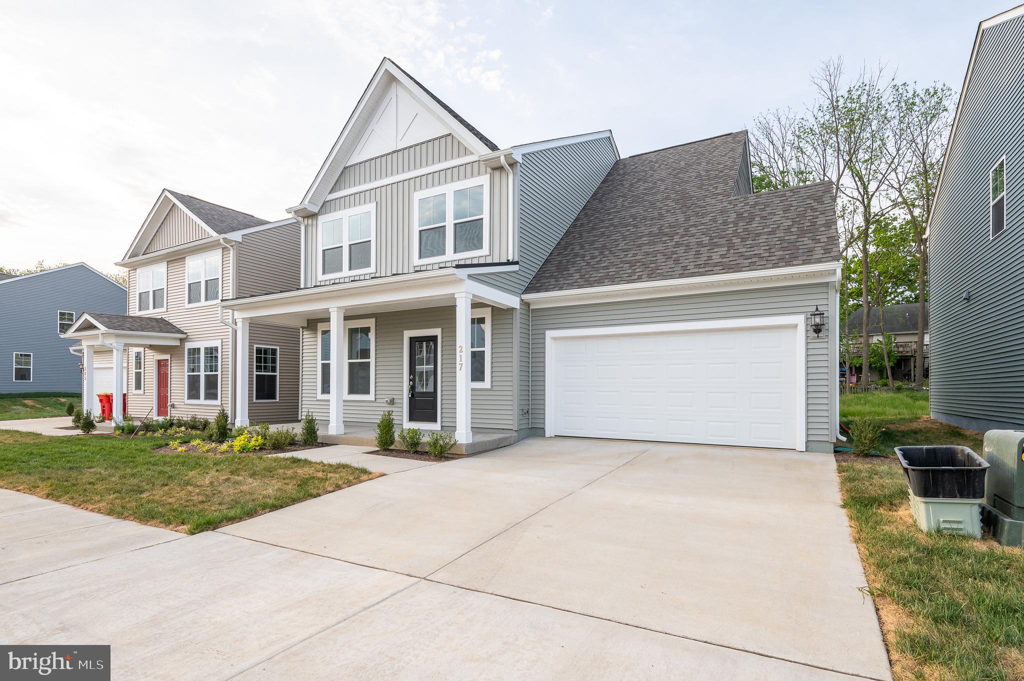 PRESIDENTS POINTE - Residential Lease