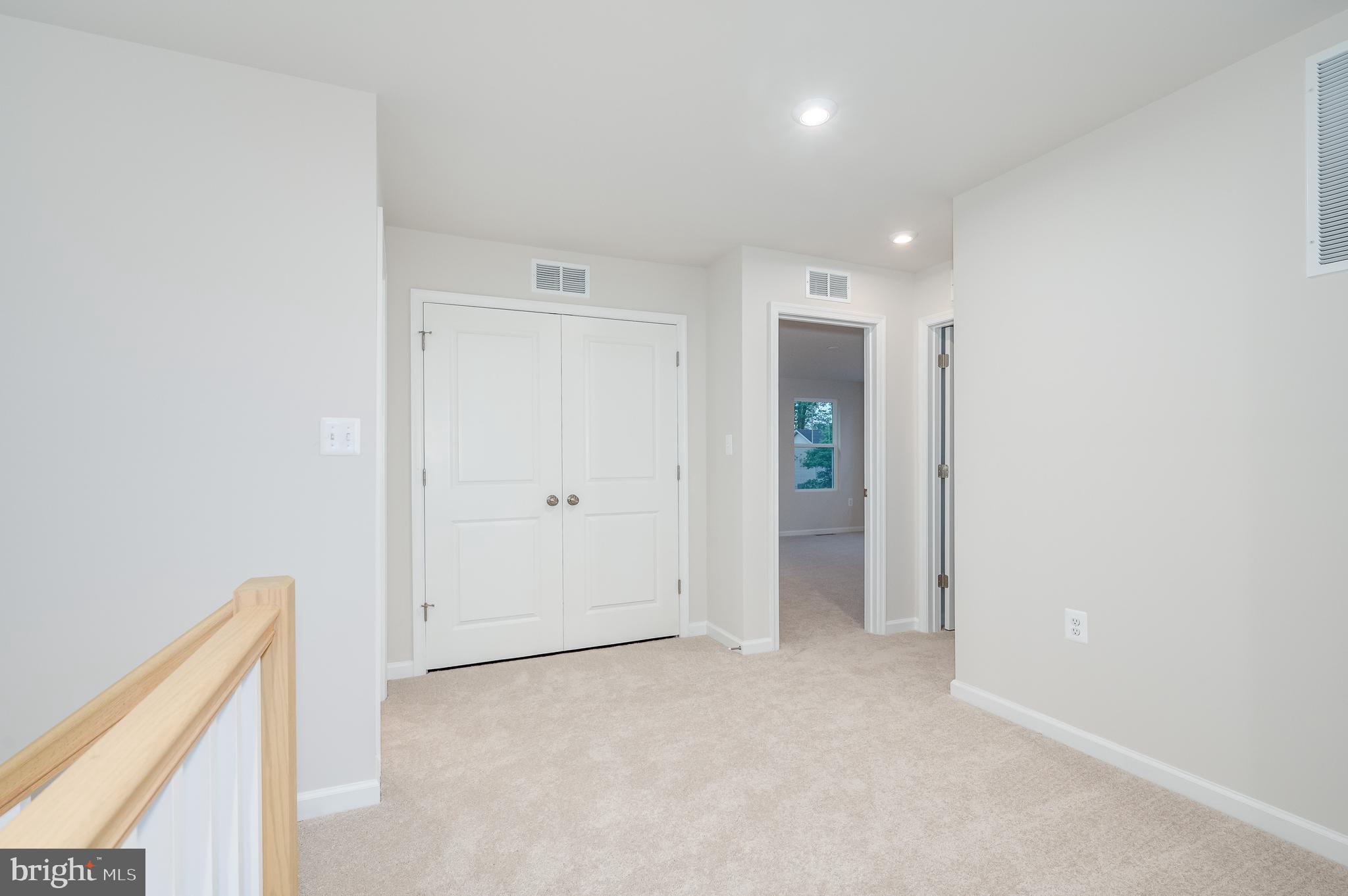 PRESIDENTS POINTE - Residential Lease