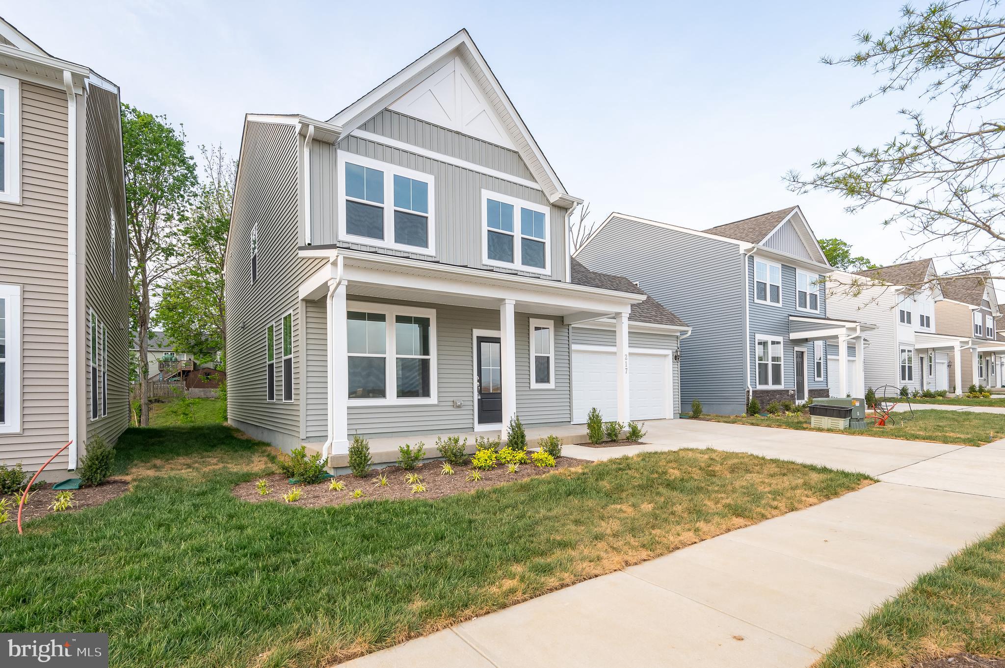 PRESIDENTS POINTE - Residential Lease