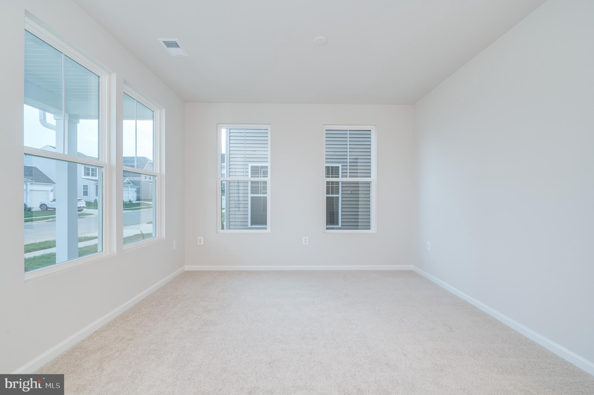 PRESIDENTS POINTE - Residential Lease