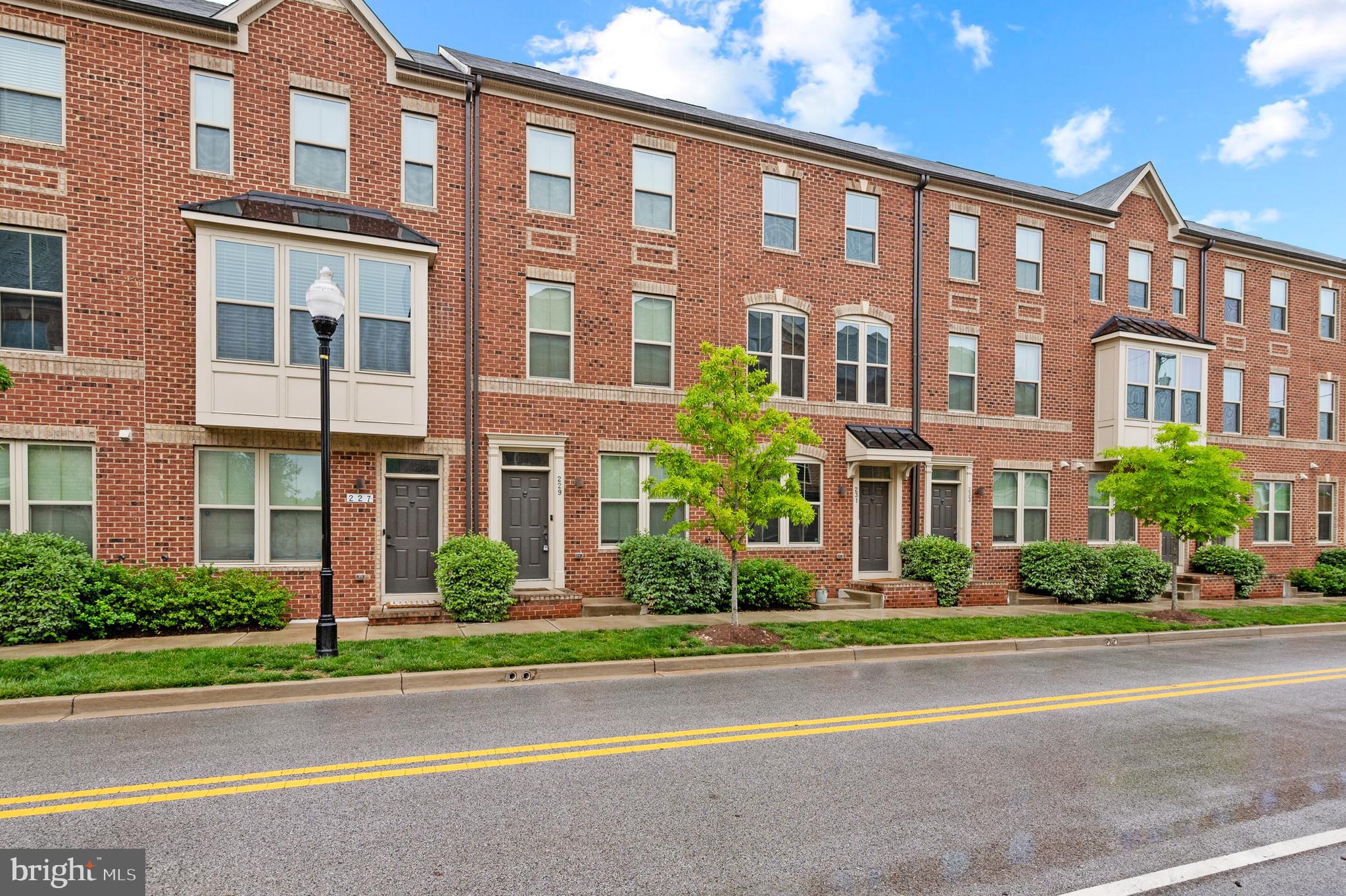 229 S MACON STREET