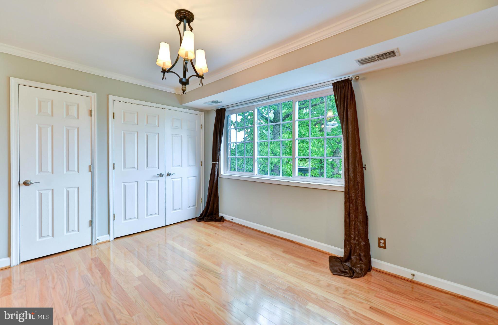 PARKSIDE AT ALEXANDRIA - Residential