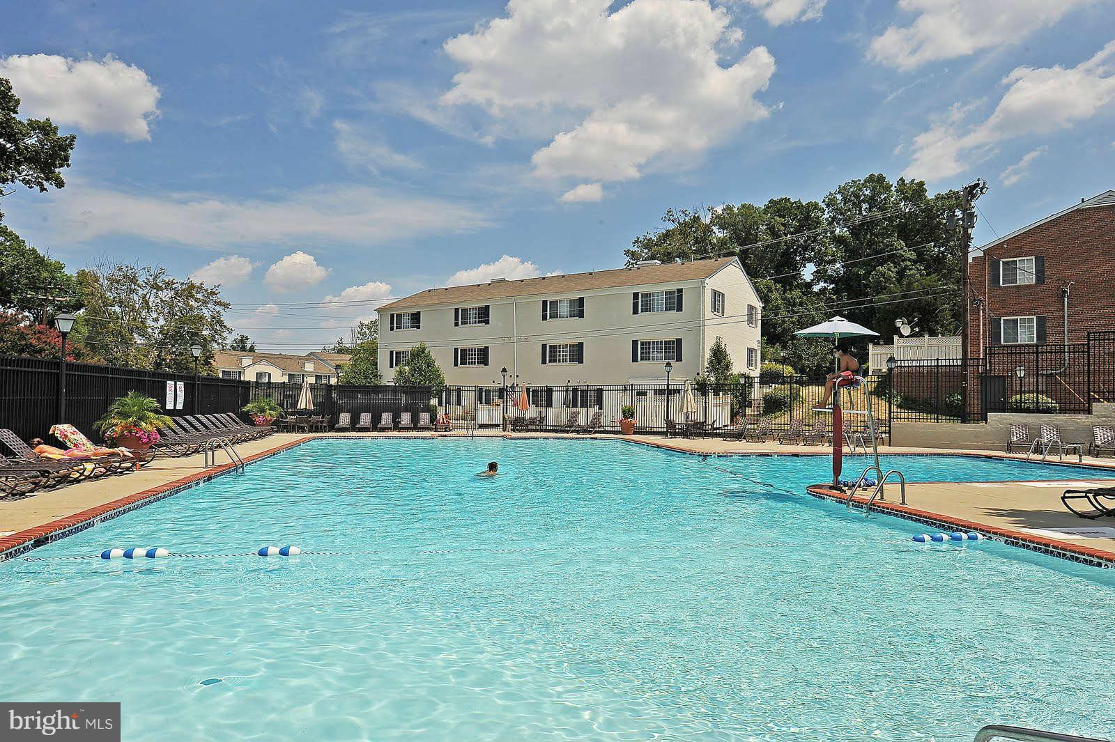 PARKSIDE AT ALEXANDRIA - Residential