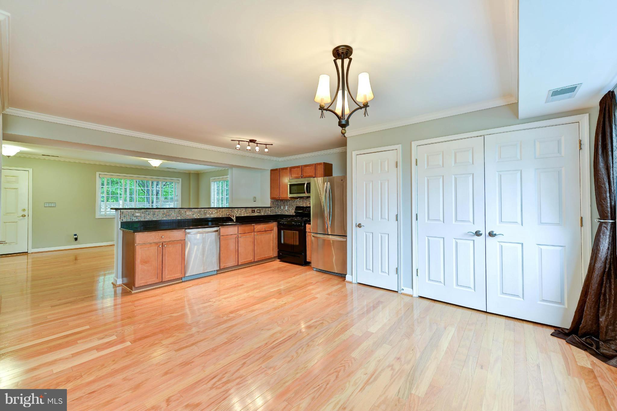 PARKSIDE AT ALEXANDRIA - Residential