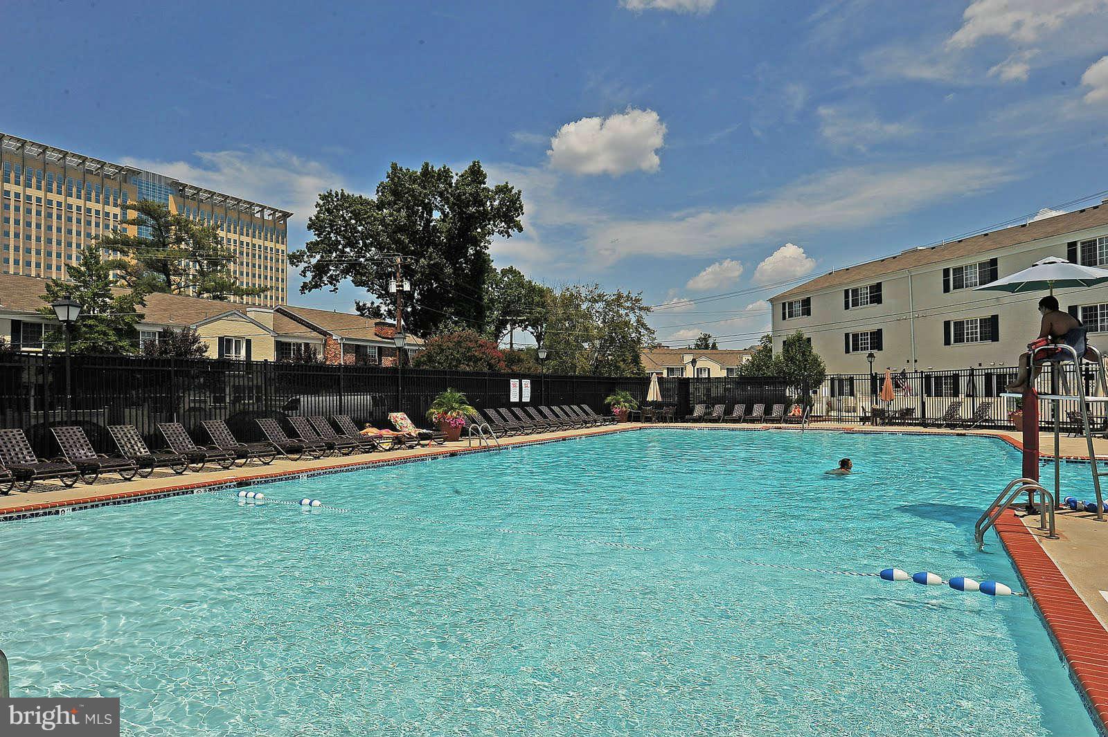 PARKSIDE AT ALEXANDRIA - Residential