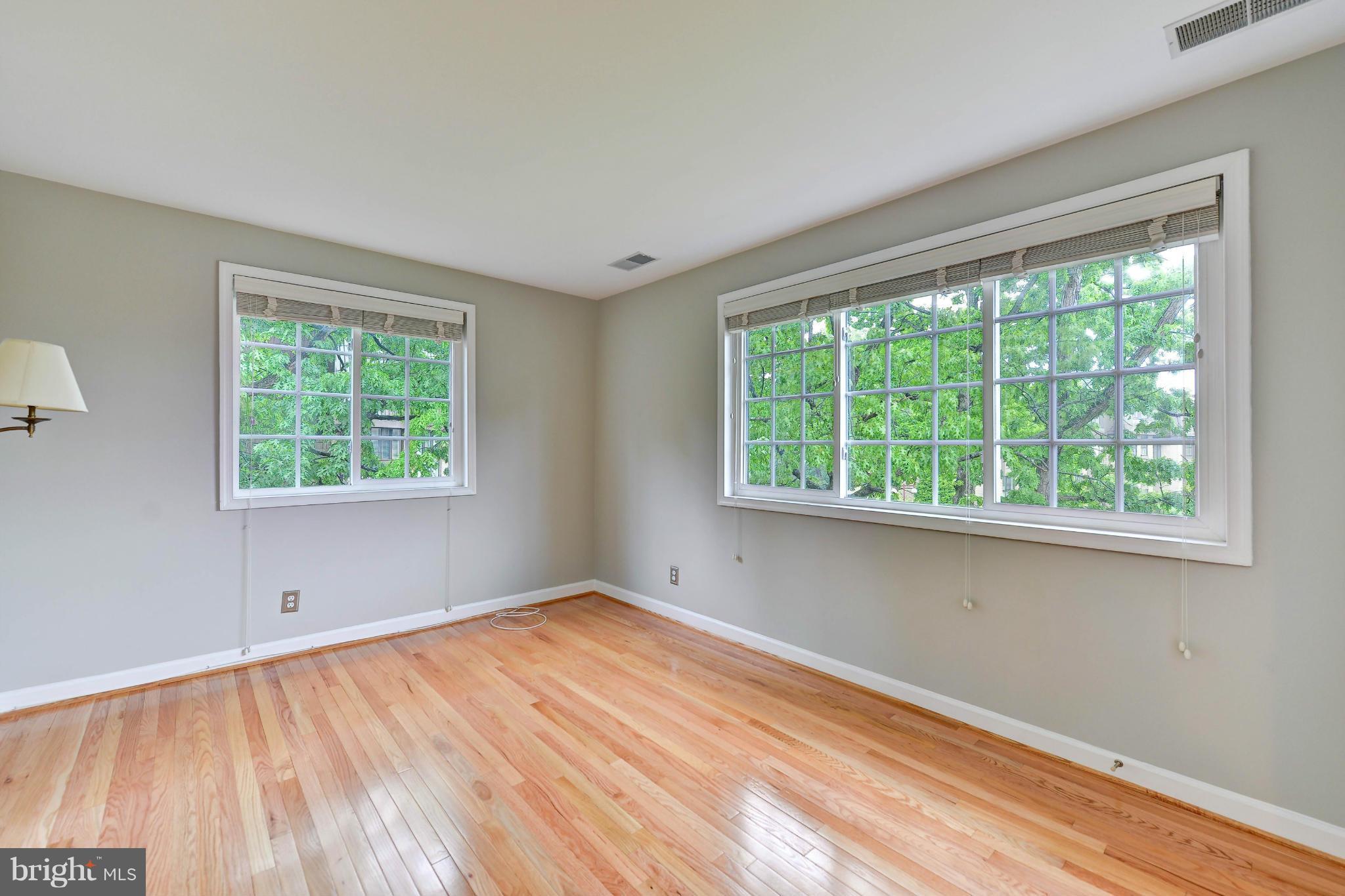 PARKSIDE AT ALEXANDRIA - Residential