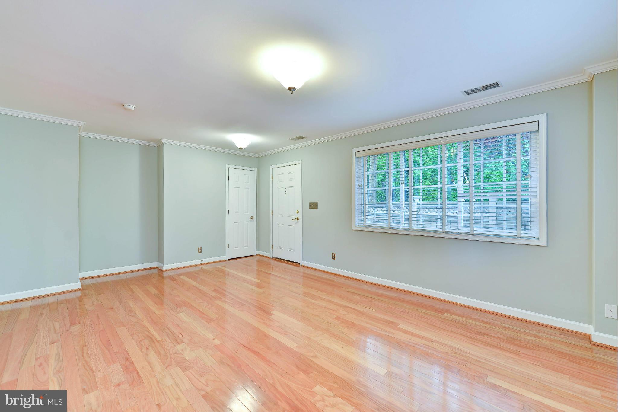 PARKSIDE AT ALEXANDRIA - Residential