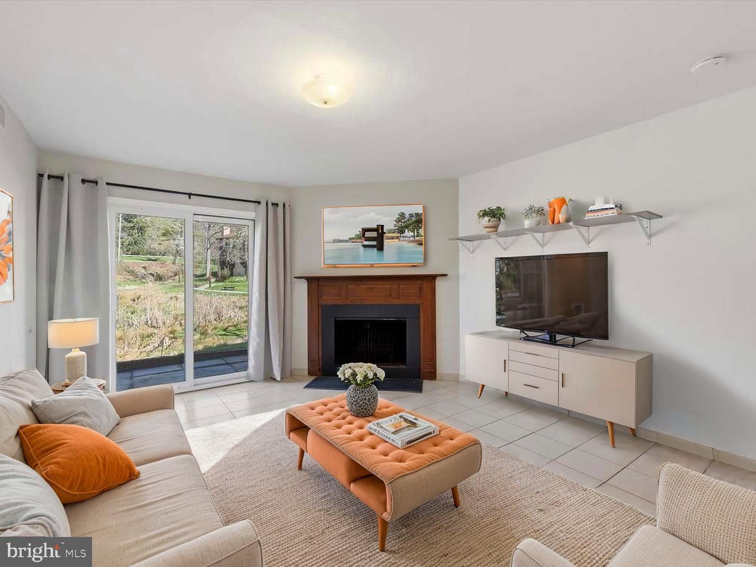 PAINTERS CROSSING - Residential