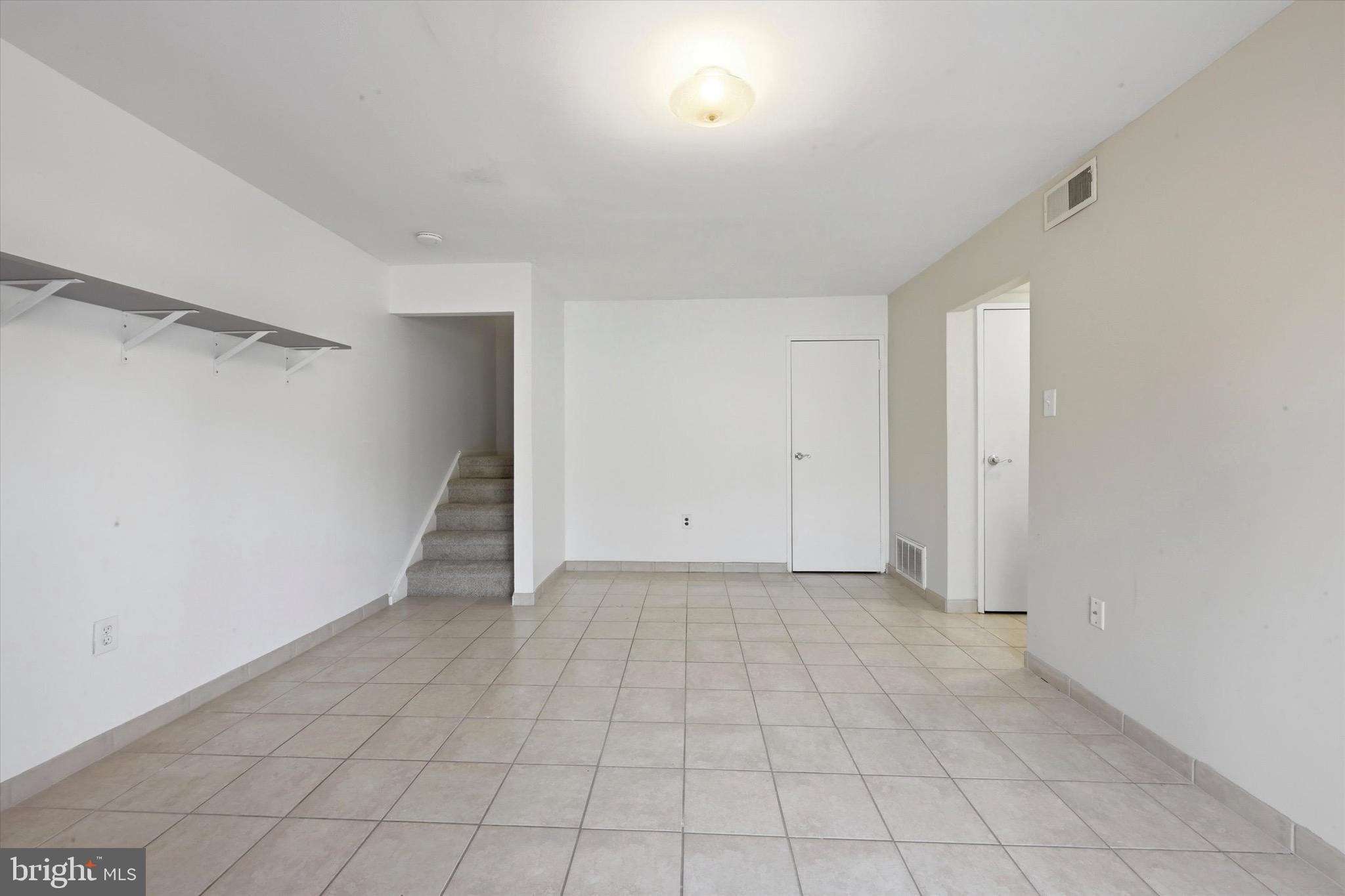 PAINTERS CROSSING - Residential