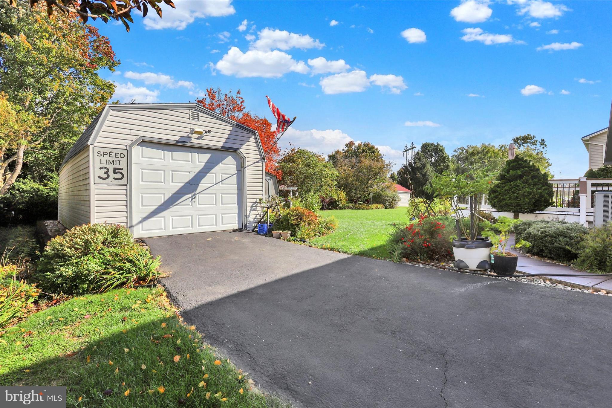 SOUTHAMPTON CUMBERLAND - Residential