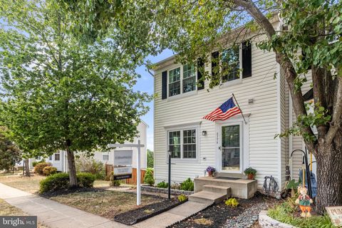 8776 DUNSTABLE LOOP BRISTOW VA 20136