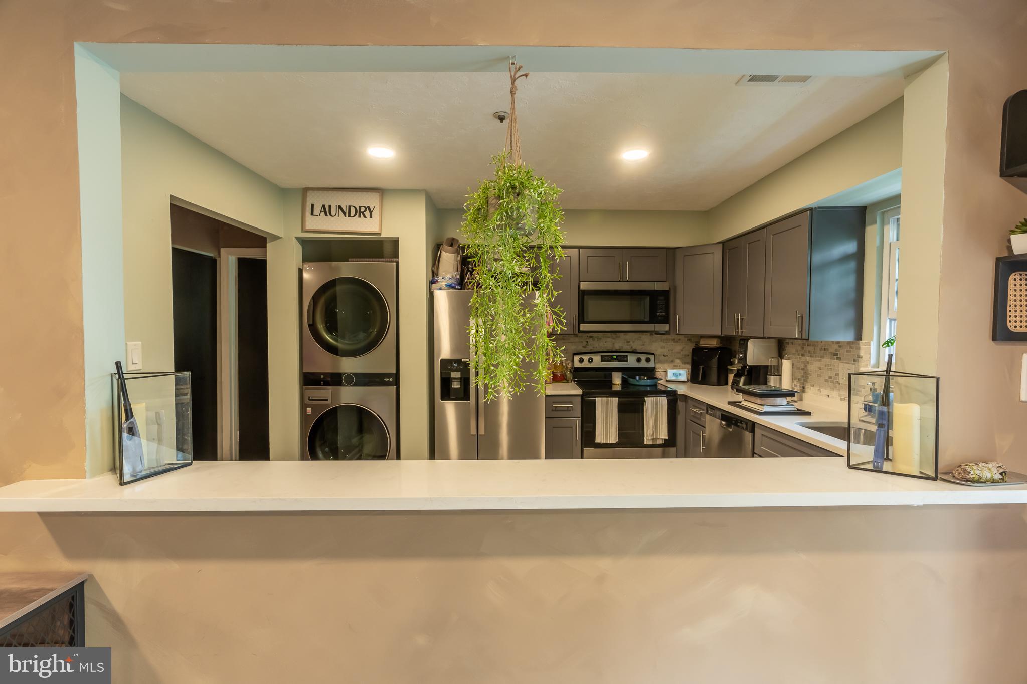 DEVON HILLS CONDO - Residential Lease