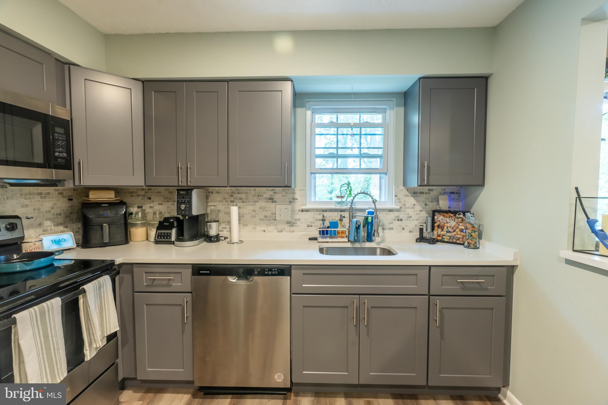 DEVON HILLS CONDO - Residential Lease