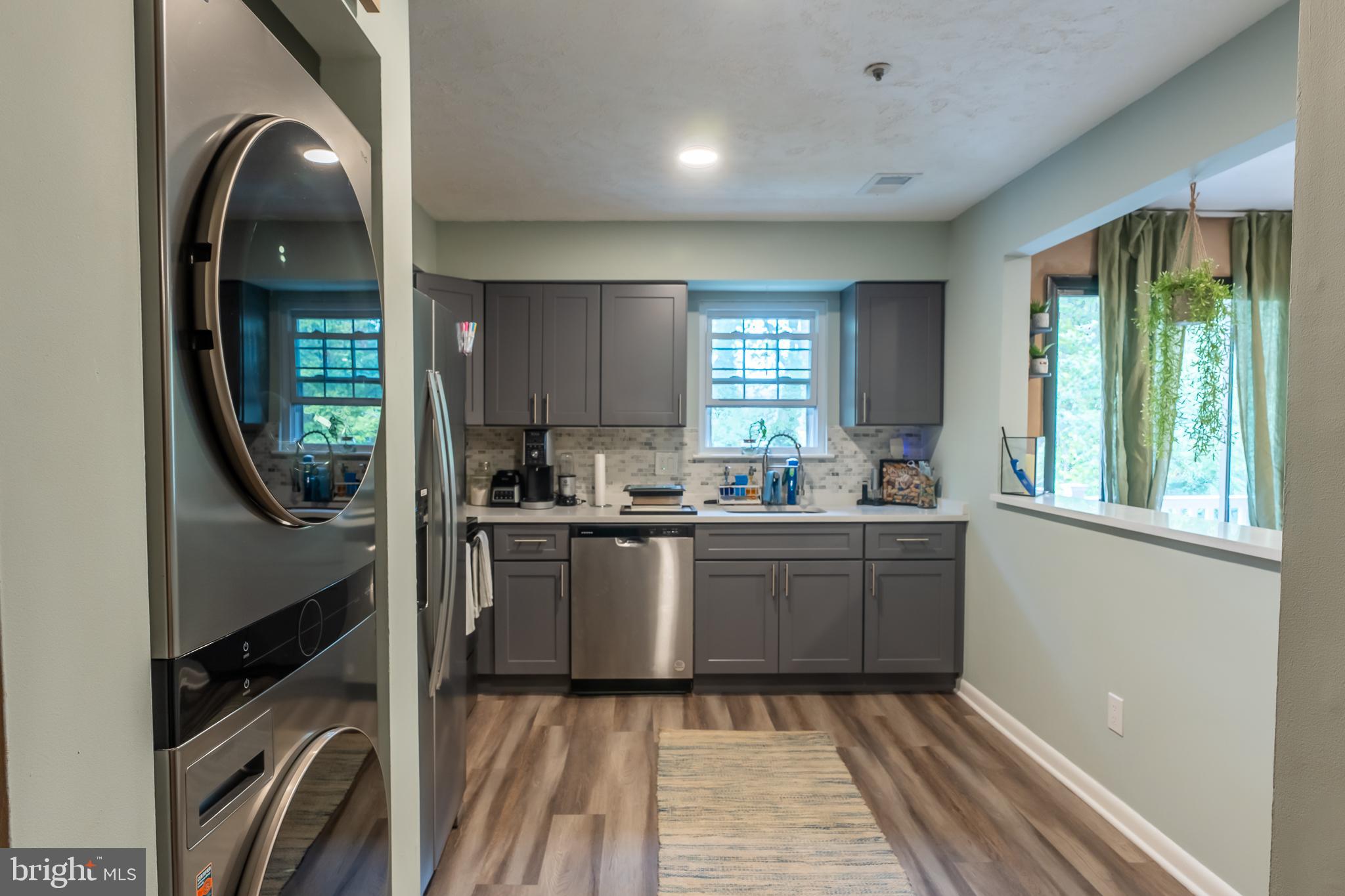 DEVON HILLS CONDO - Residential Lease