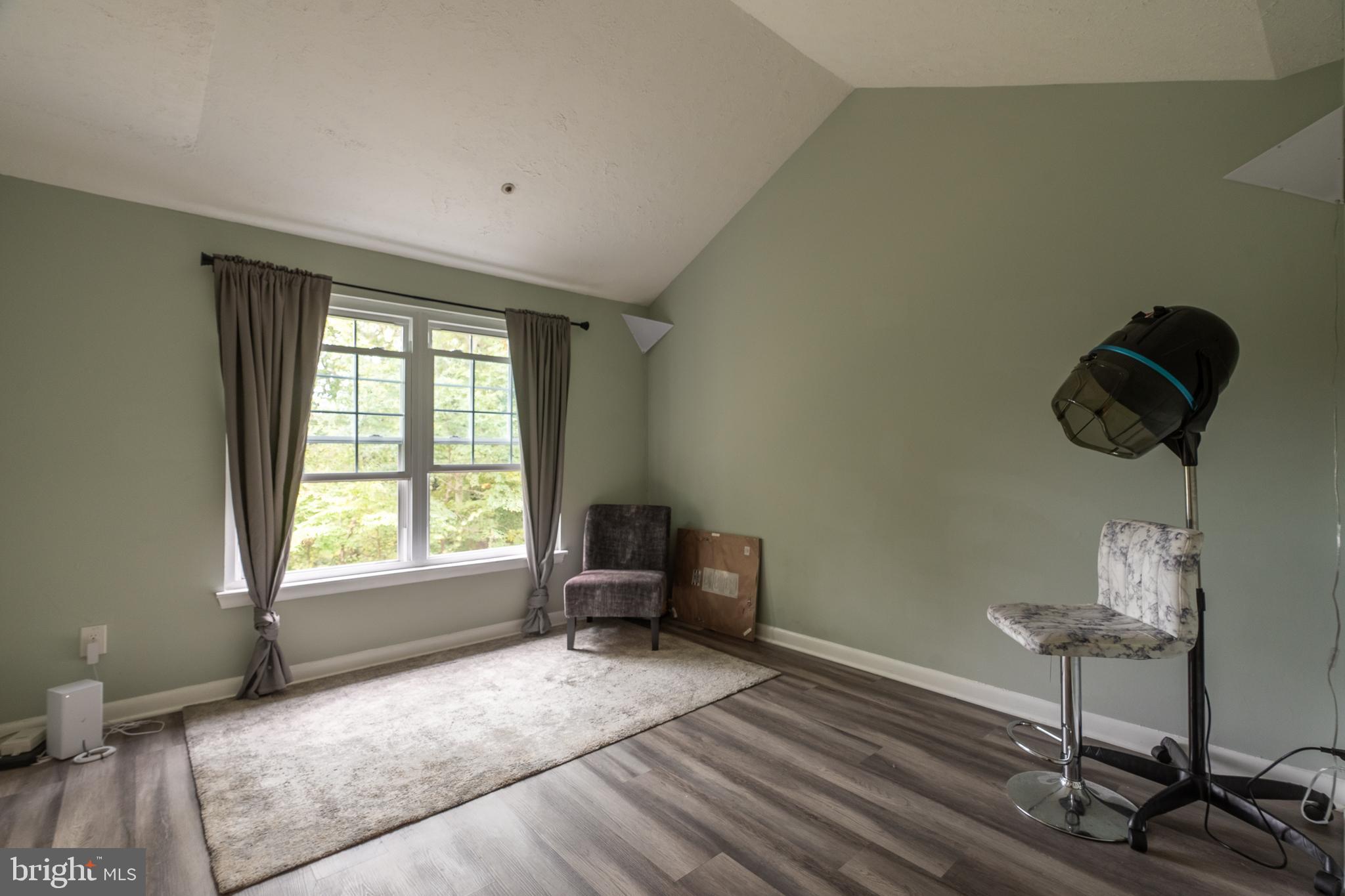 DEVON HILLS CONDO - Residential Lease