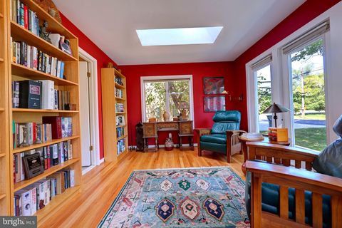 Tiny photo for 1410 Cedar Avenue, MCLEAN, VA 22101 (MLS # VAFX2265816)