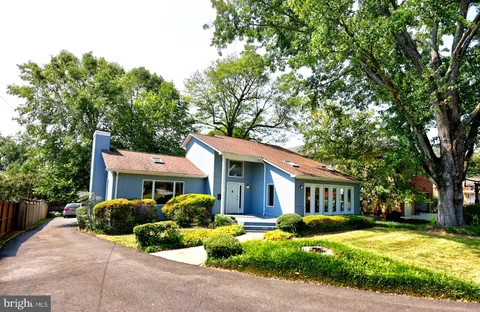 1410 Cedar Avenue, McLean, VA MLS: VAFX2265816