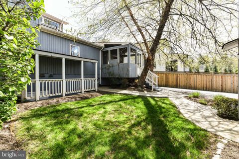 Tiny photo for 1410 Cedar Avenue, MCLEAN, VA 22101 (MLS # VAFX2265816)