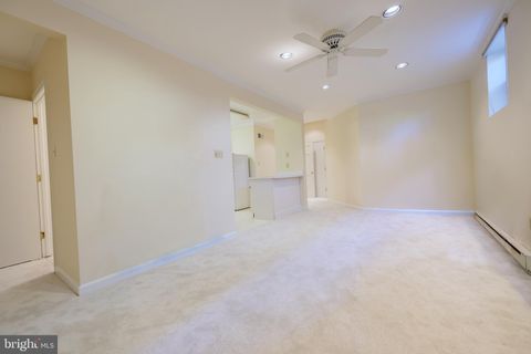 Tiny photo for 1410 Cedar Avenue, MCLEAN, VA 22101 (MLS # VAFX2265816)