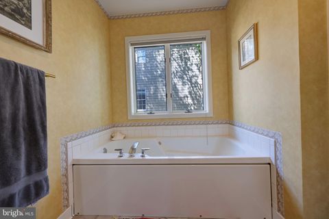 Tiny photo for 1410 Cedar Avenue, MCLEAN, VA 22101 (MLS # VAFX2265816)