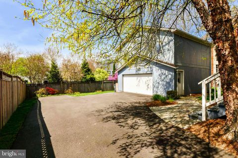 Tiny photo for 1410 Cedar Avenue, MCLEAN, VA 22101 (MLS # VAFX2265816)