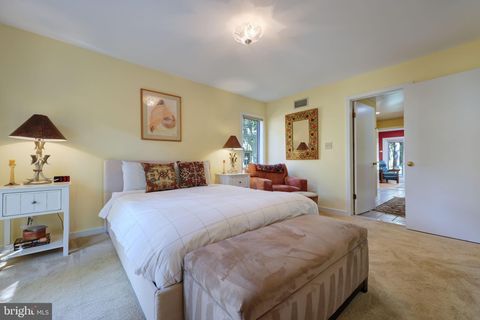Tiny photo for 1410 Cedar Avenue, MCLEAN, VA 22101 (MLS # VAFX2265816)