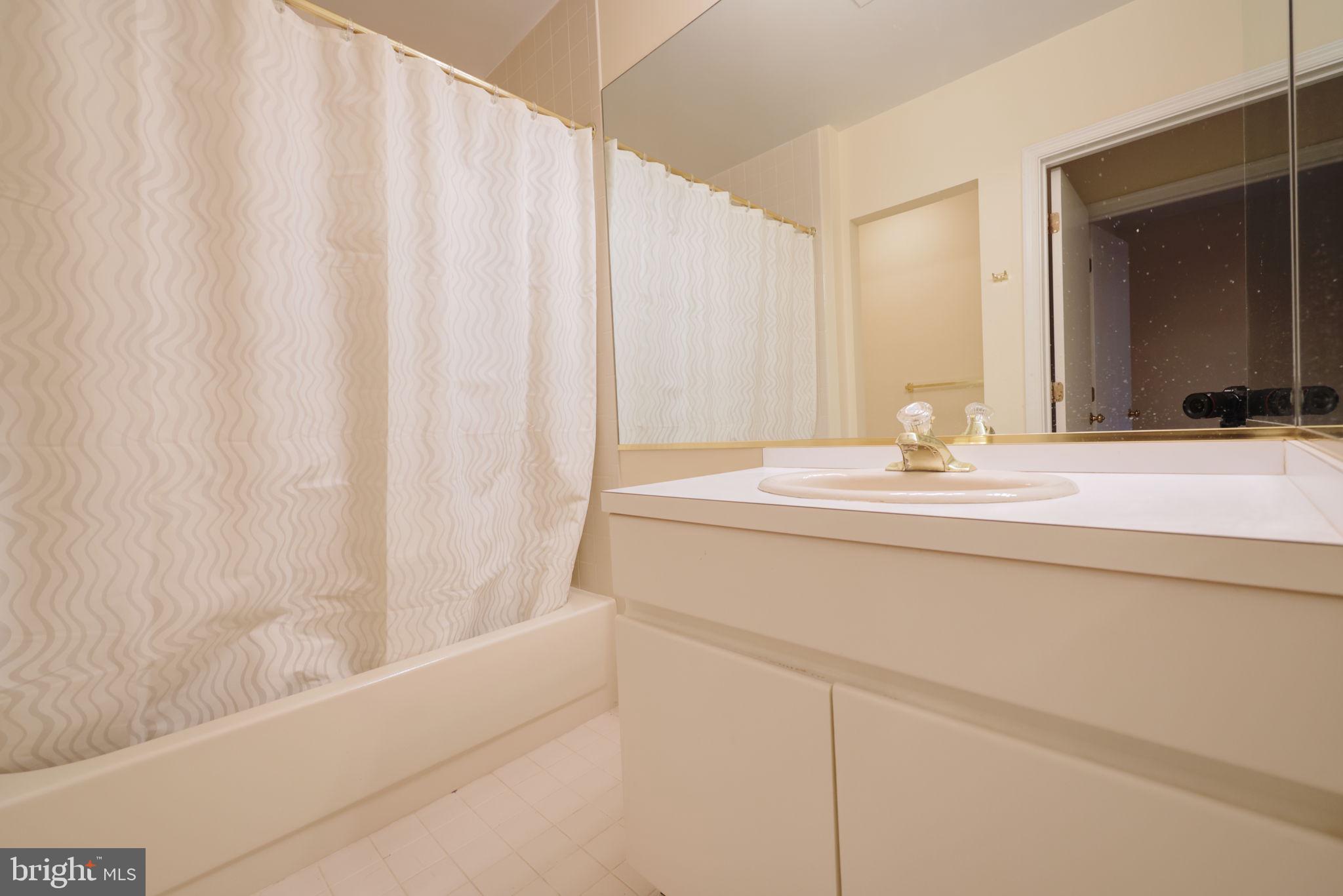 WEST MC LEAN - Residential