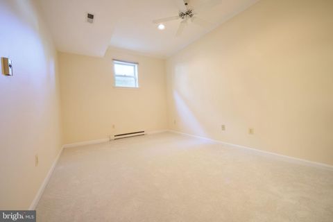 Tiny photo for 1410 Cedar Avenue, MCLEAN, VA 22101 (MLS # VAFX2265816)