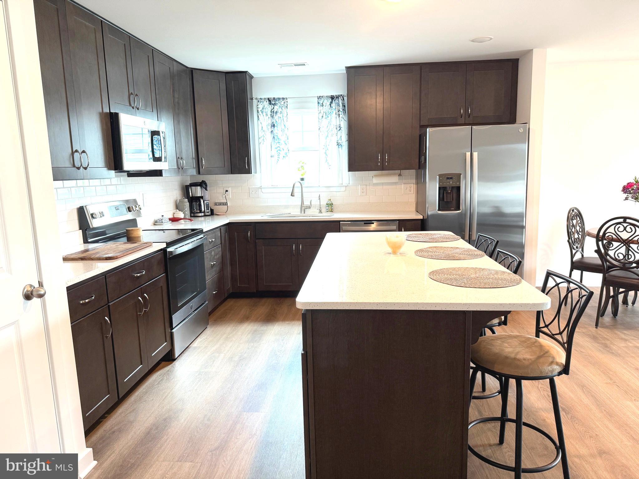 CARDINAL POINTE - Residential