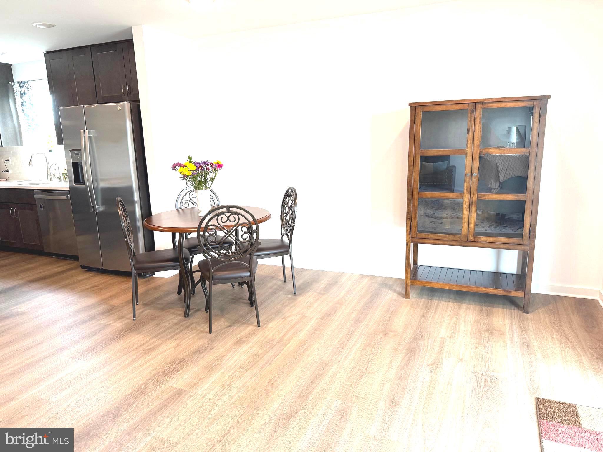 CARDINAL POINTE - Residential